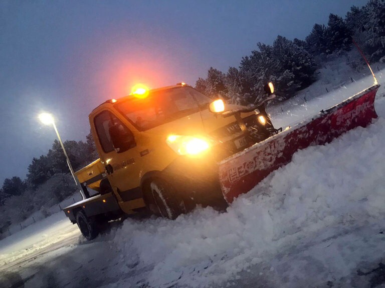 road gritting service