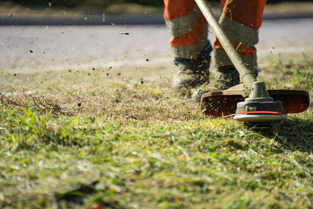 ground maintenance services buckinghamshire